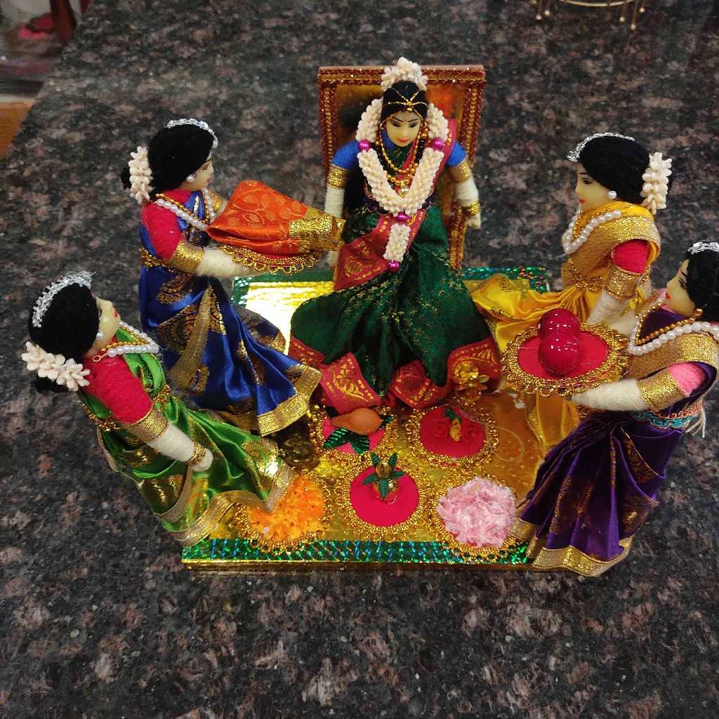 Seemantham Doll Set WO