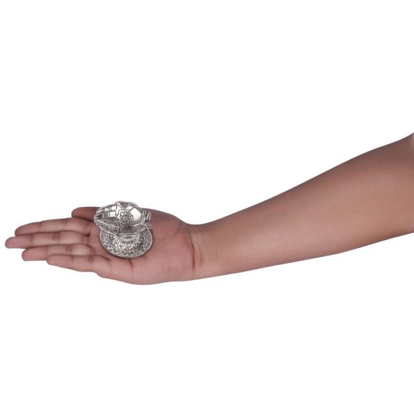 Whitemetal Hand Lamp