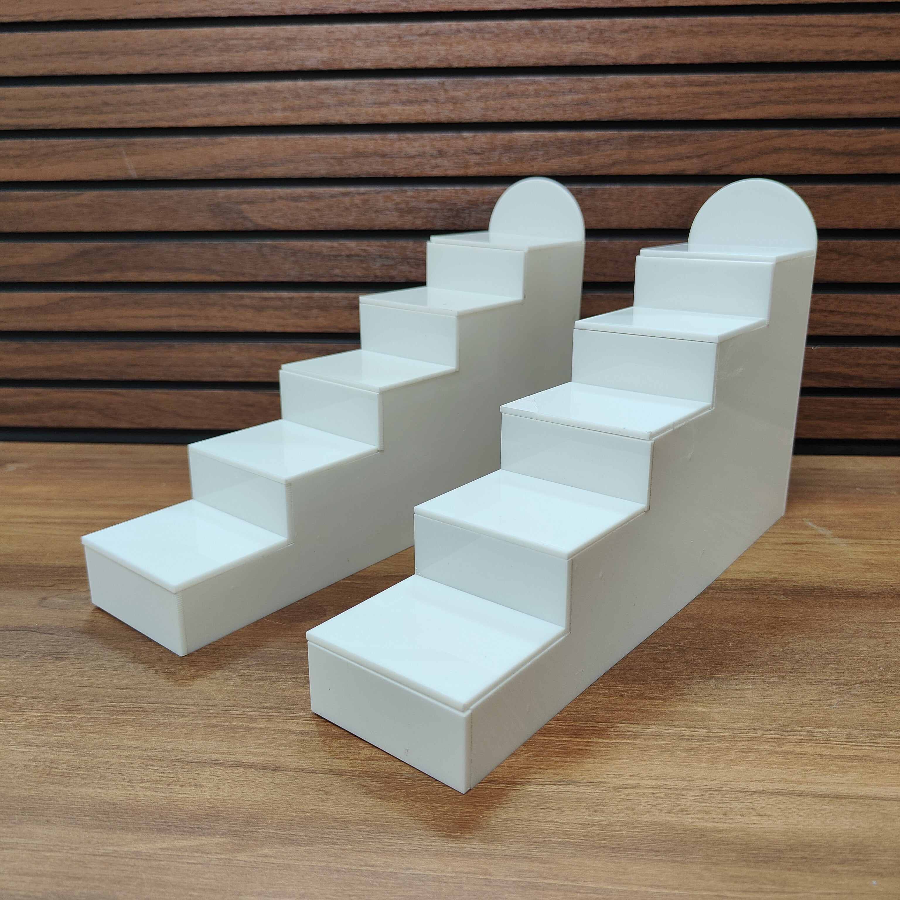 ACRYLIC STEPS WHITE