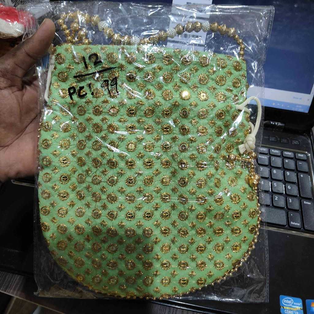 POTLI BAG FLAT GOLDEN DOTS