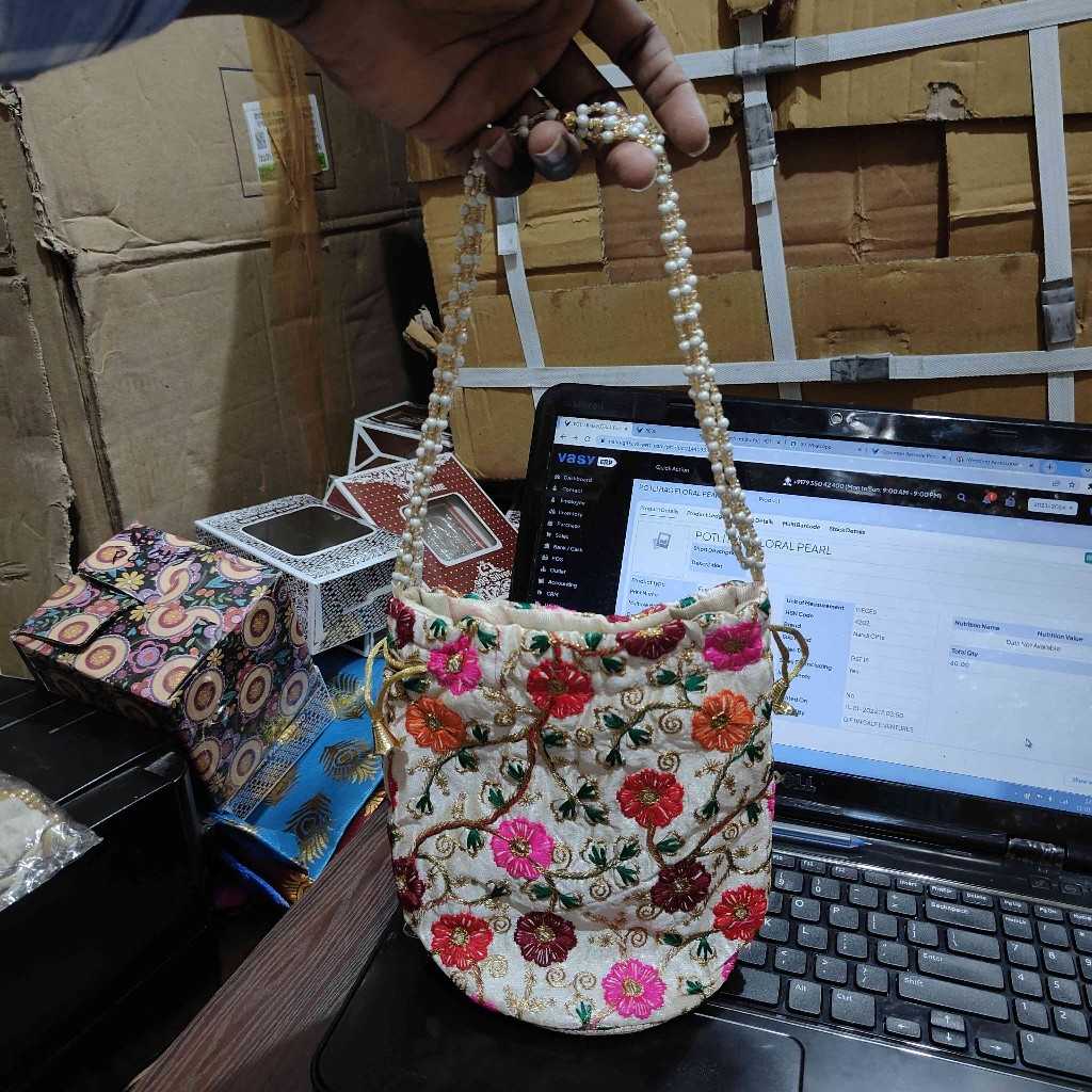 POTLI BAG FLORAL PEARL
