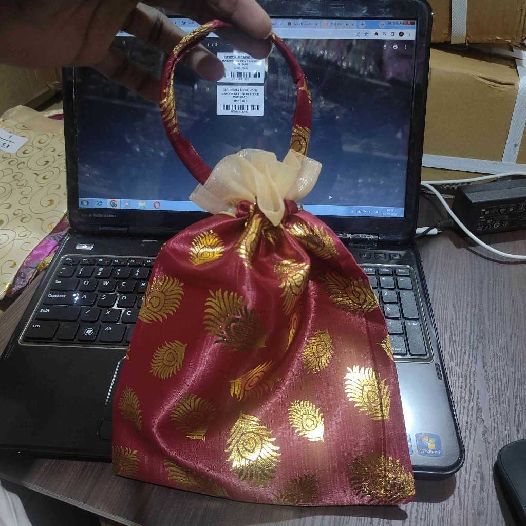 MAROON KASTURI MOR PANKH POTLI BAG
