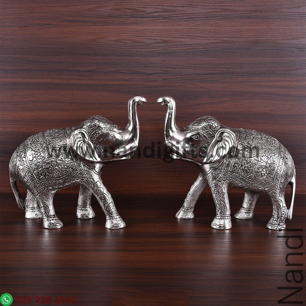 WHITE METAL ELEPHANT JUMBO SMALL PAIR