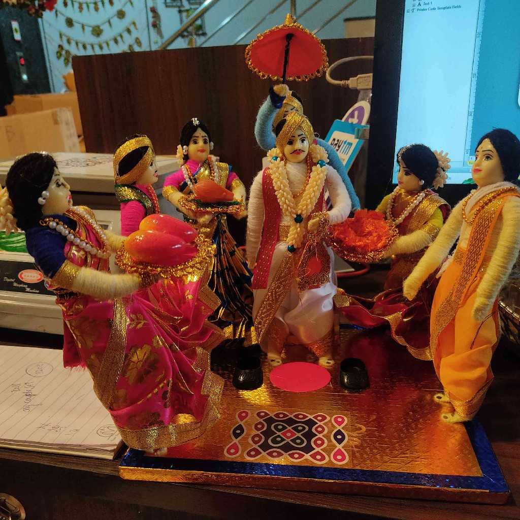 Kashi Yatra Doll Set