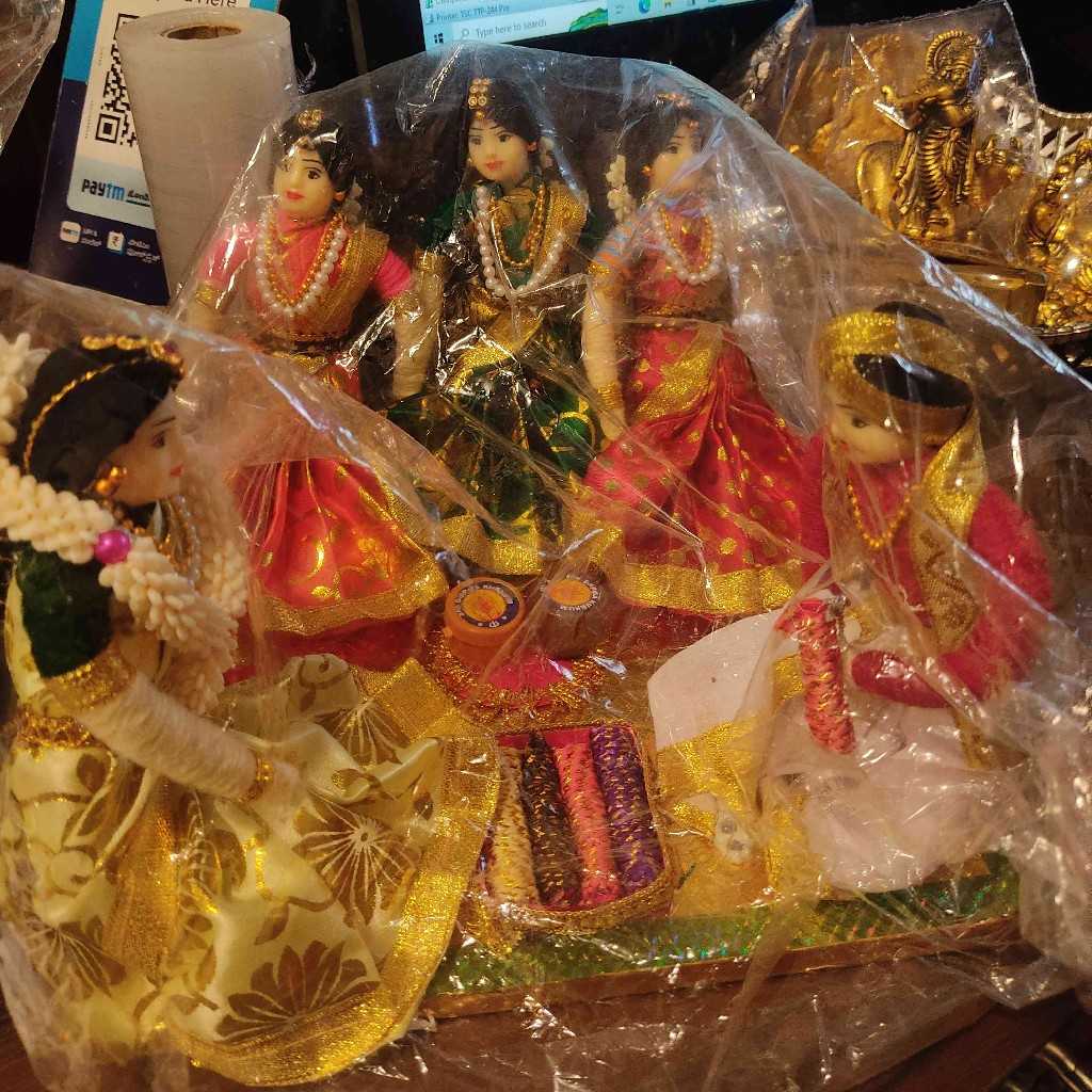 Bangle Shashtra Doll Set
