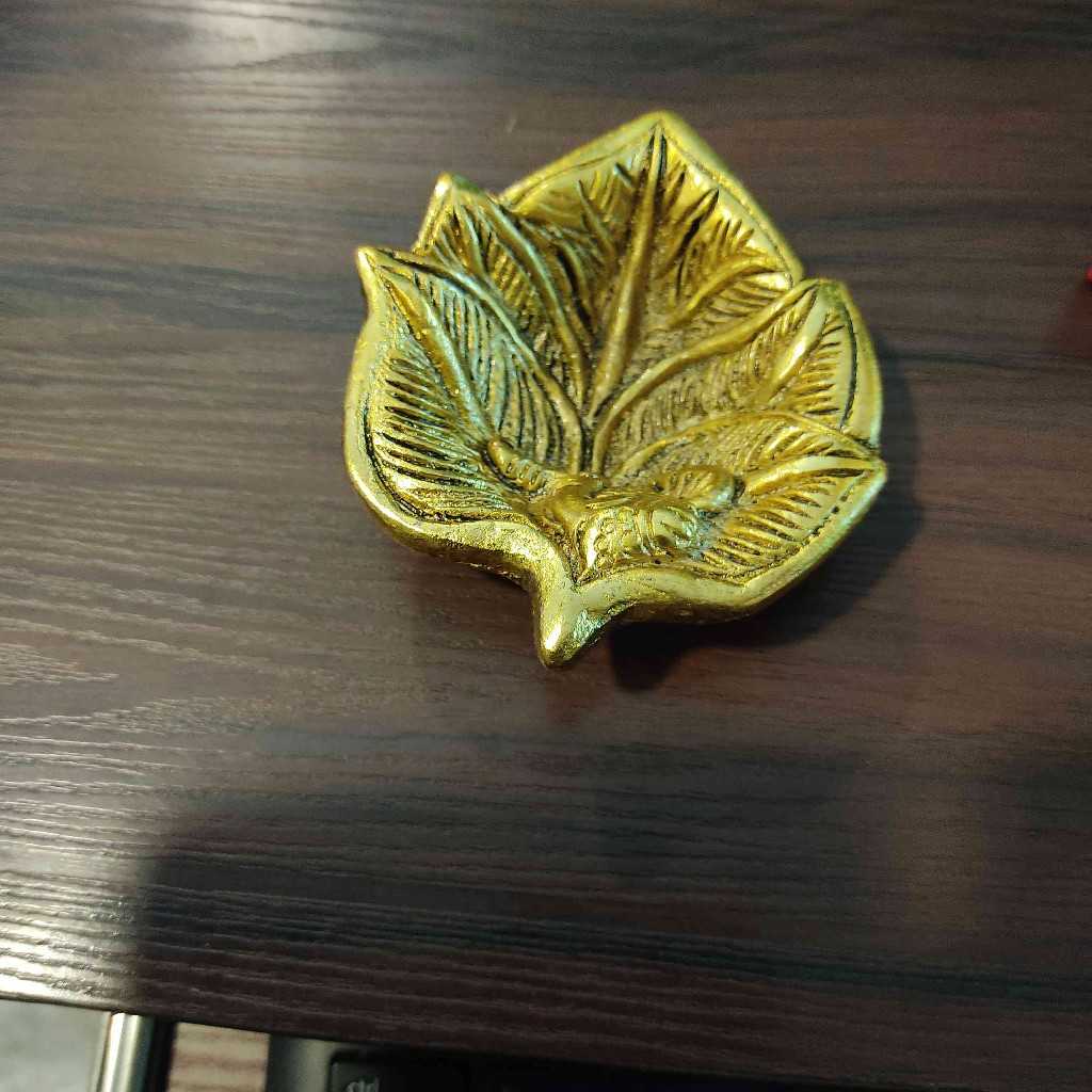 Leaf Golden Diya