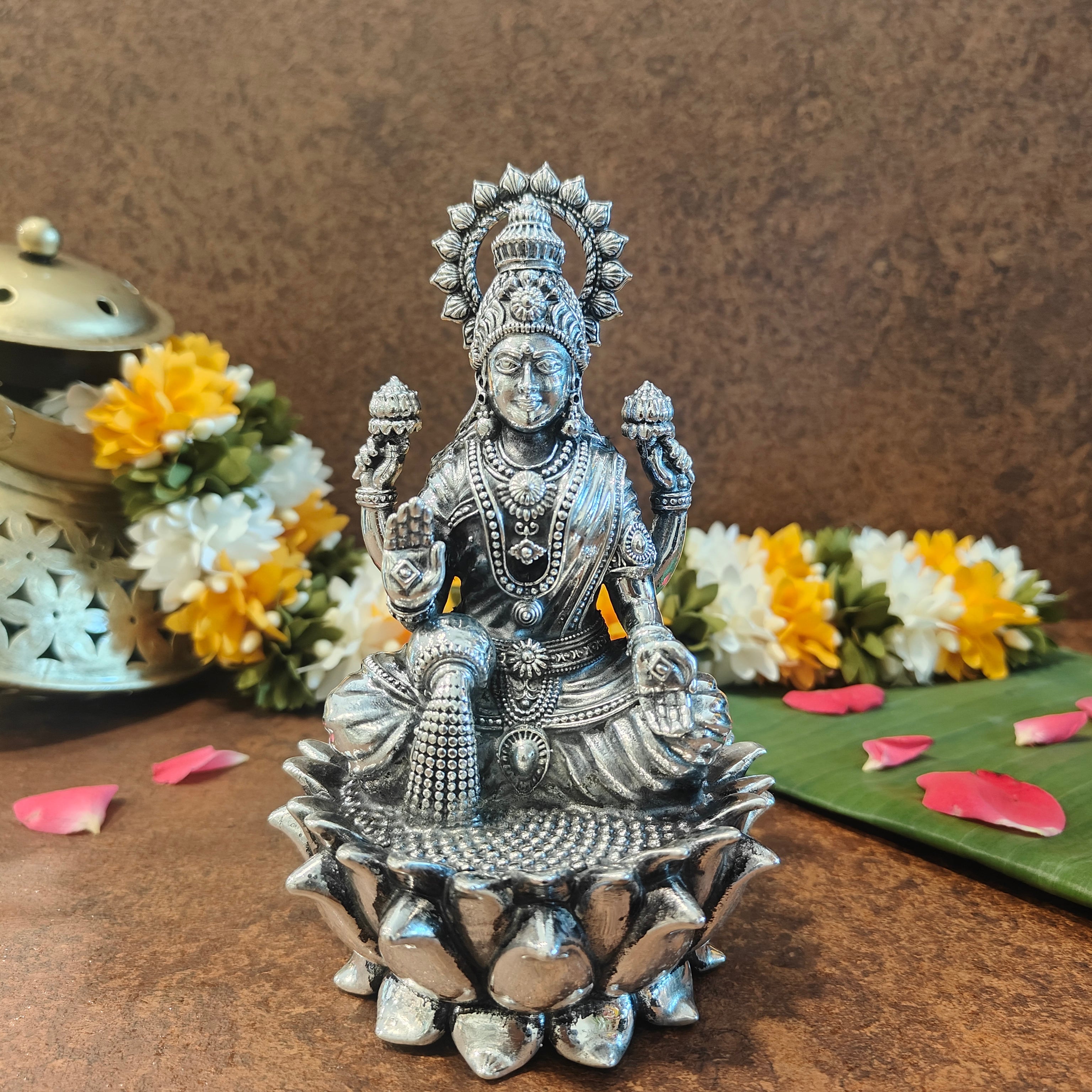 ANTIQ GS LOTUS LAKSHMI BIG