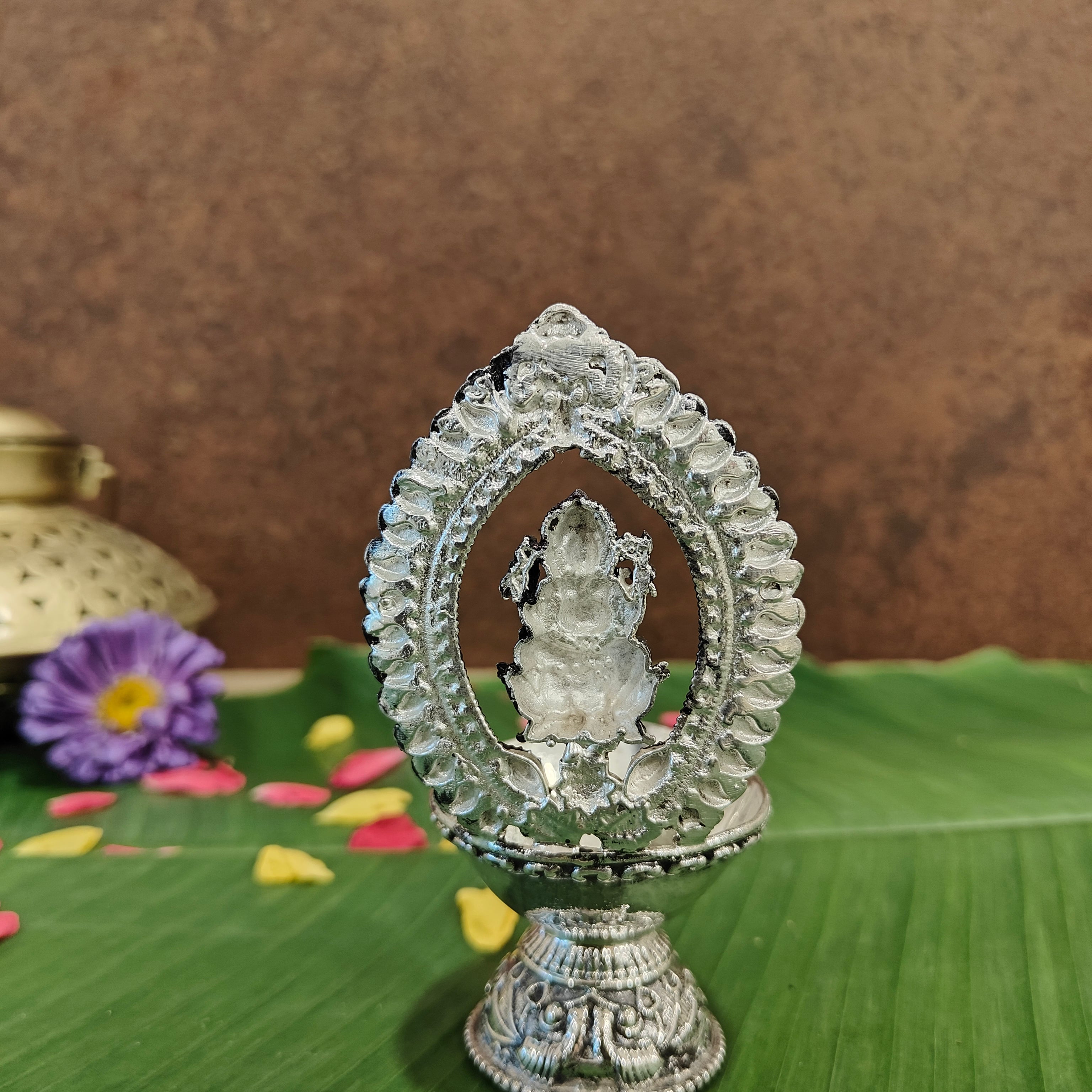 ANTIQ GS GANESH MAHRAV DIYA MEDIUM
