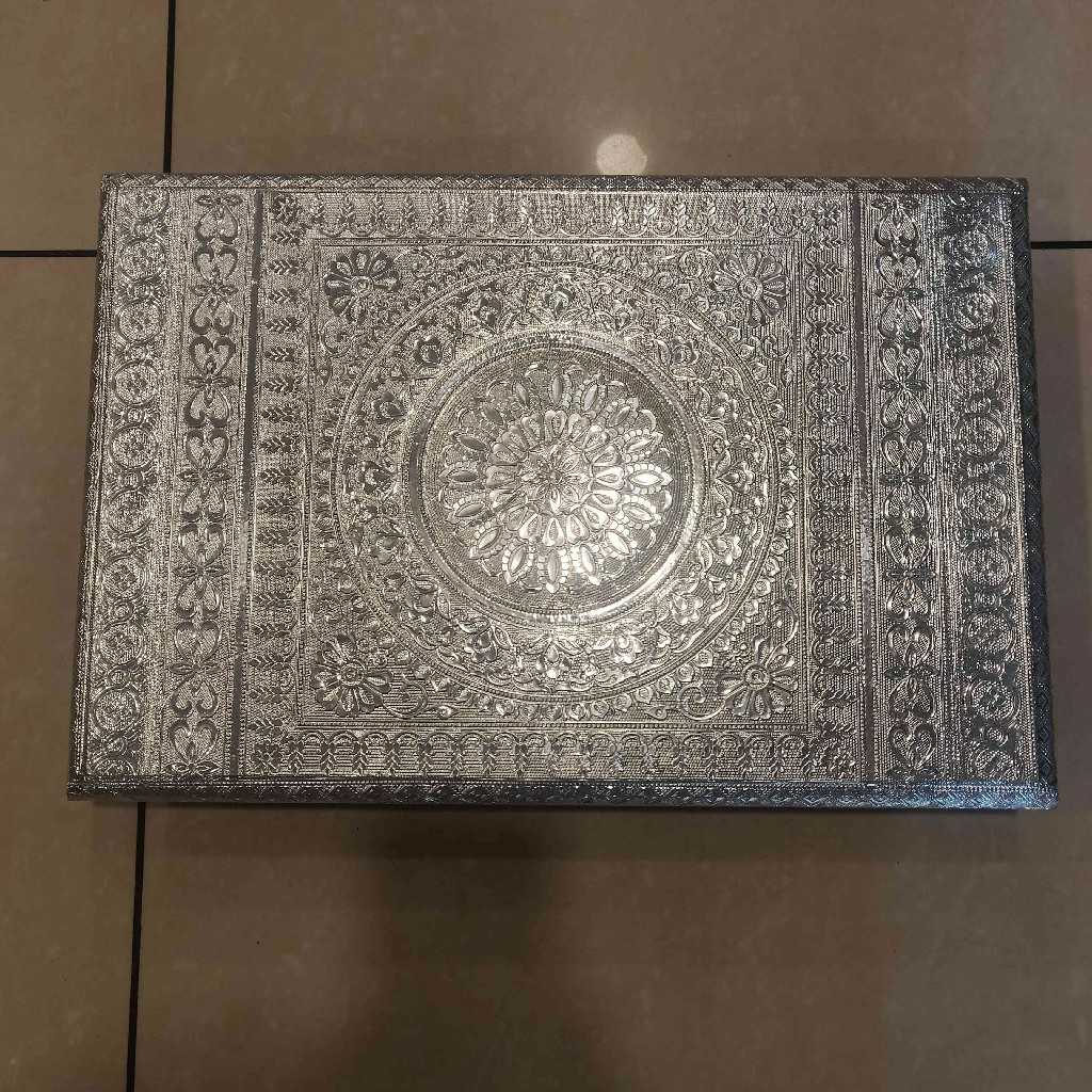 POOJA STAND/PATLA 12X18 SIL