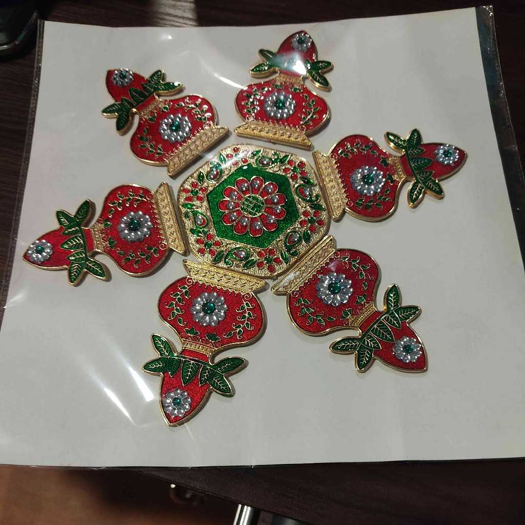 Minkari Rangoli kalash
