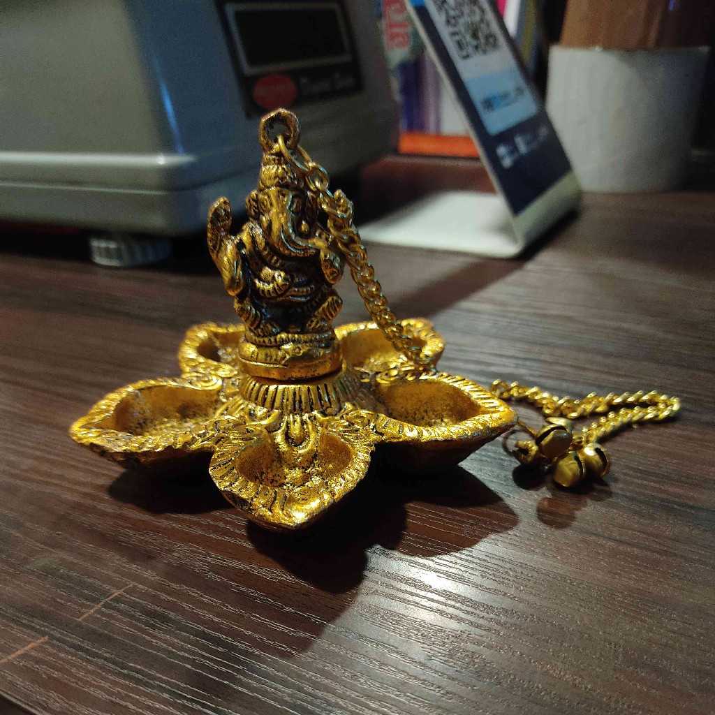Ganesh Gold Deepa With Hanging