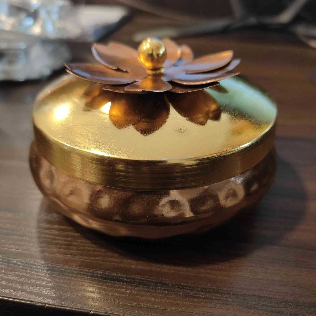 ROUND FLORAL FLAT BOX