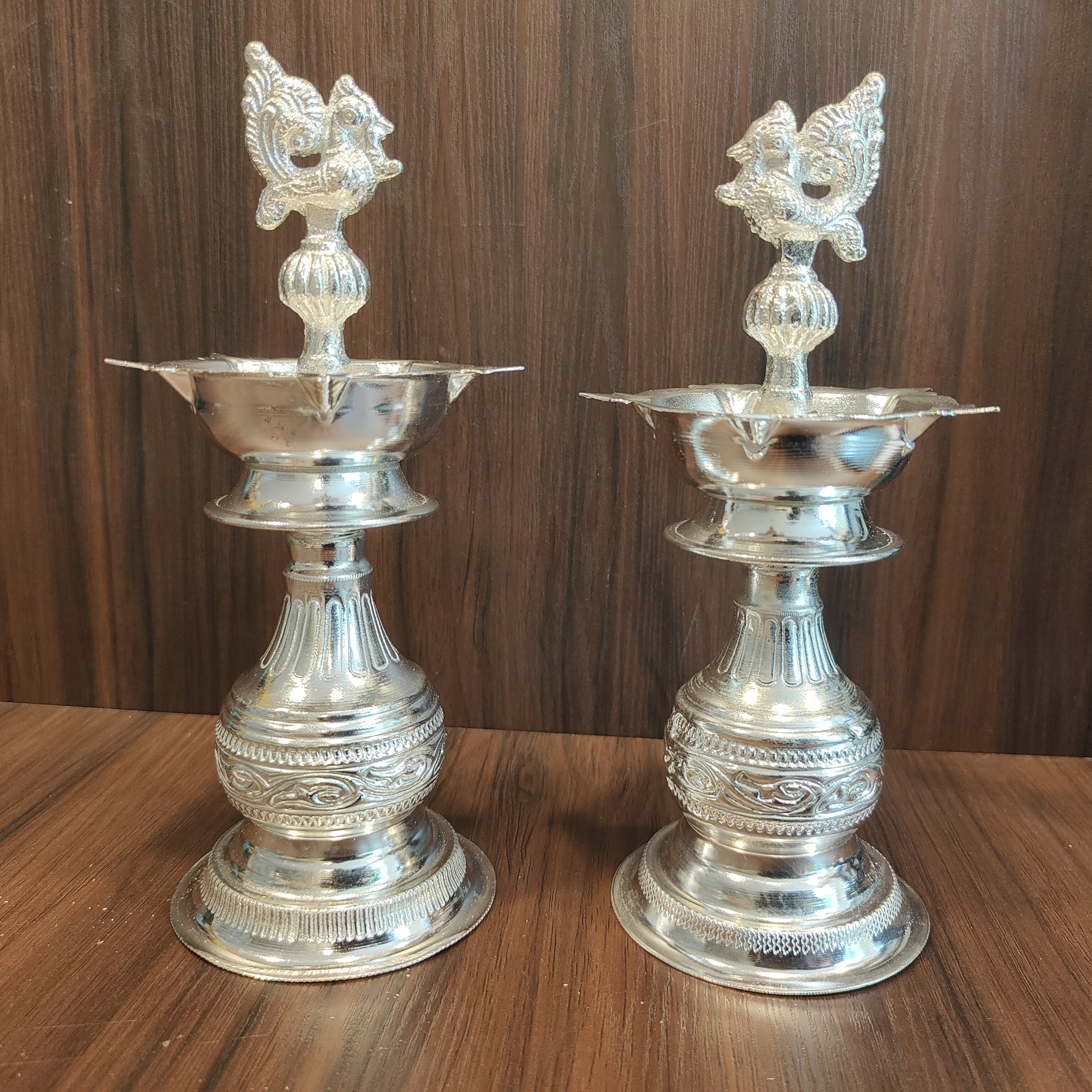 GS PEACOCK DIYA FINE CARVE 8 PAIR