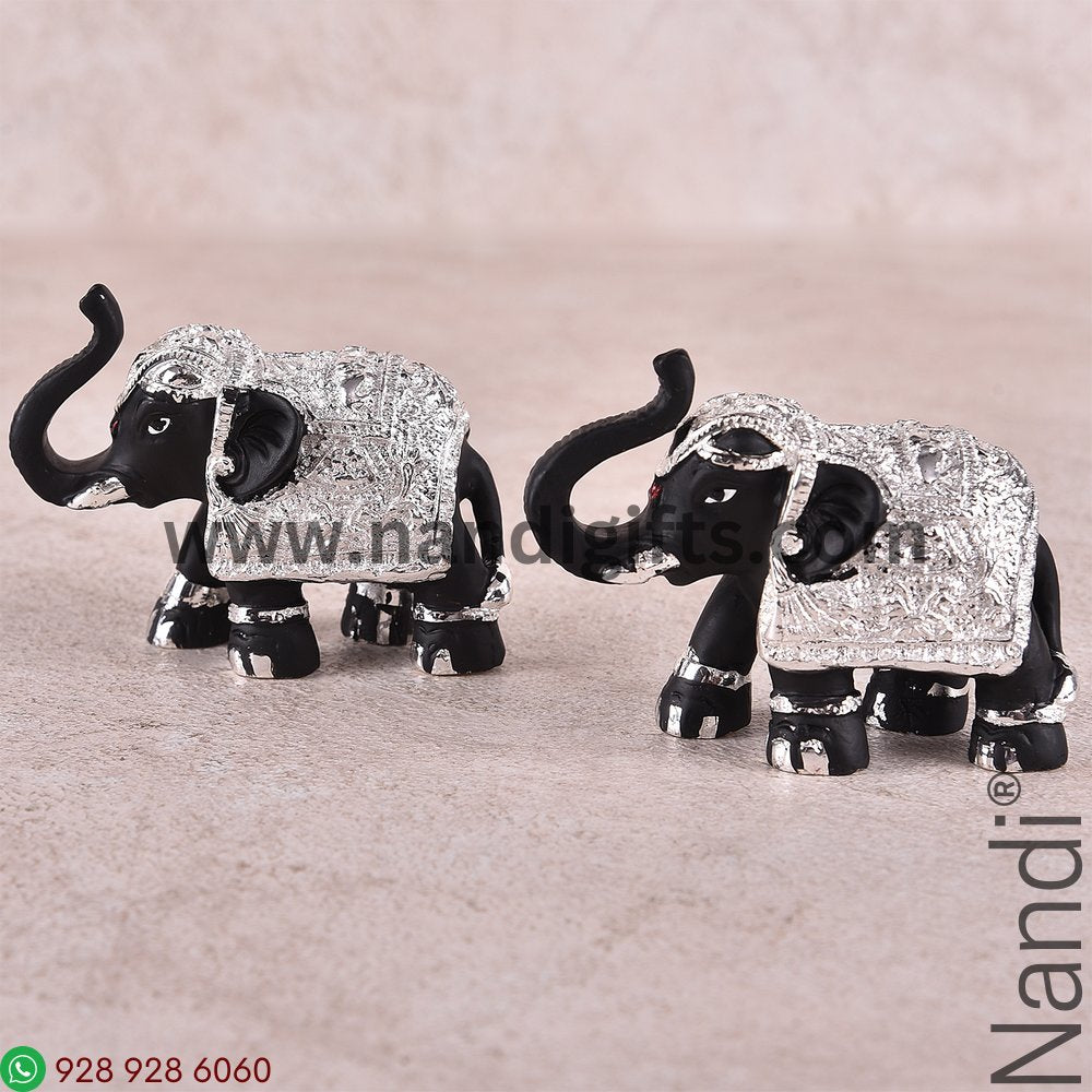 Mini Silver Plated Polyresin Elephant Pair