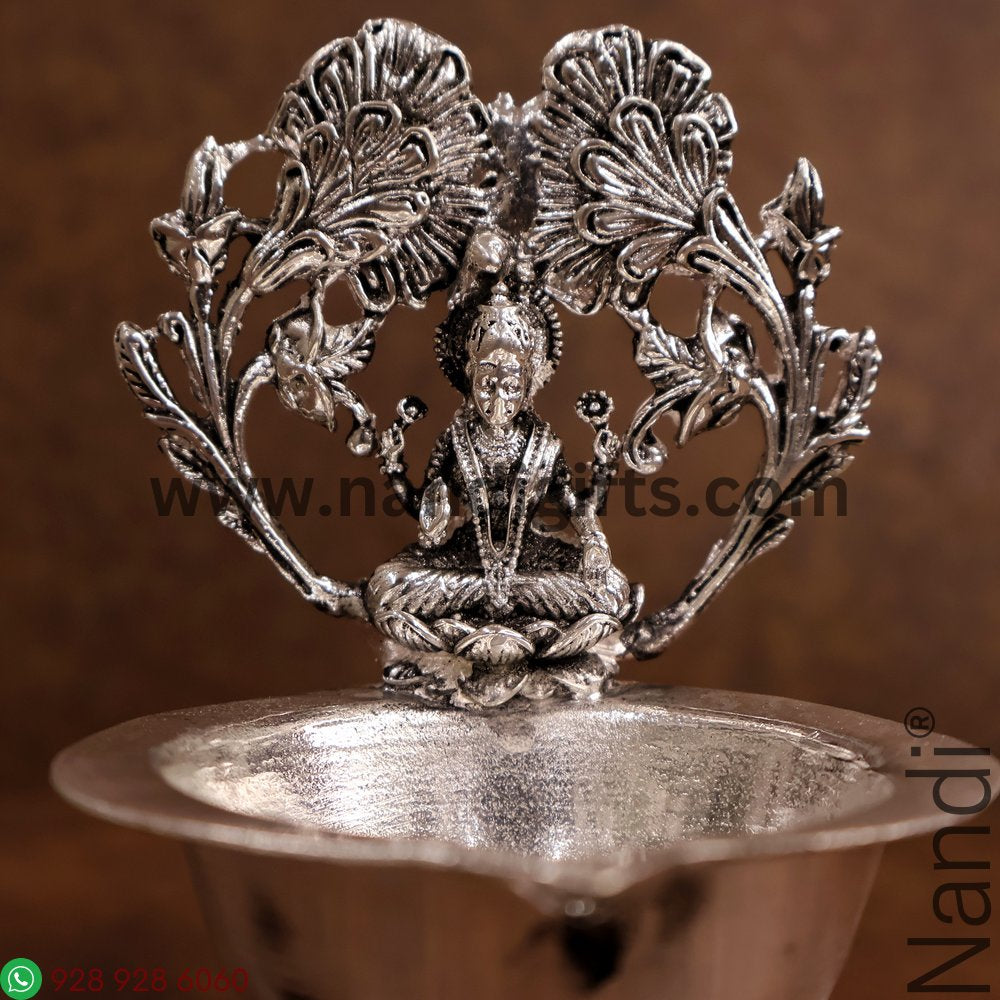 ANTIQ GS LAKSHMI DEEPA 136