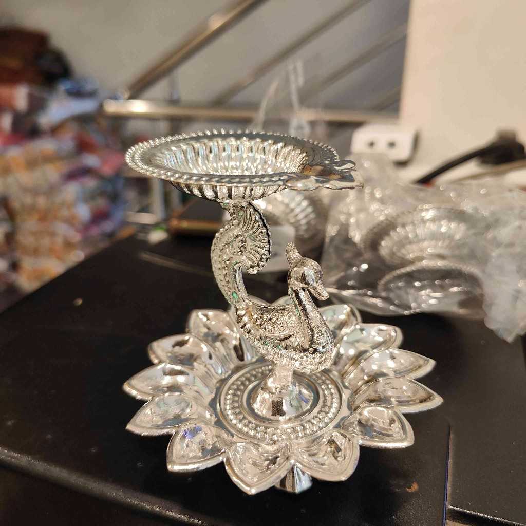 GS Kamal Peacock Diya