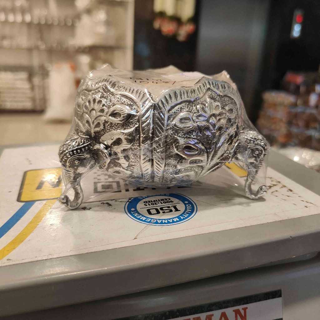 Antiq German Silver Elephant face Leg Bowl