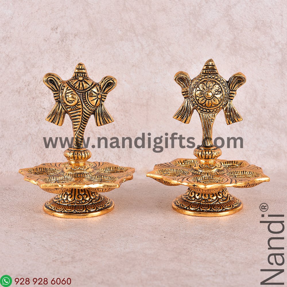 Shanku Chakra Diya Antiq Gold Pair
