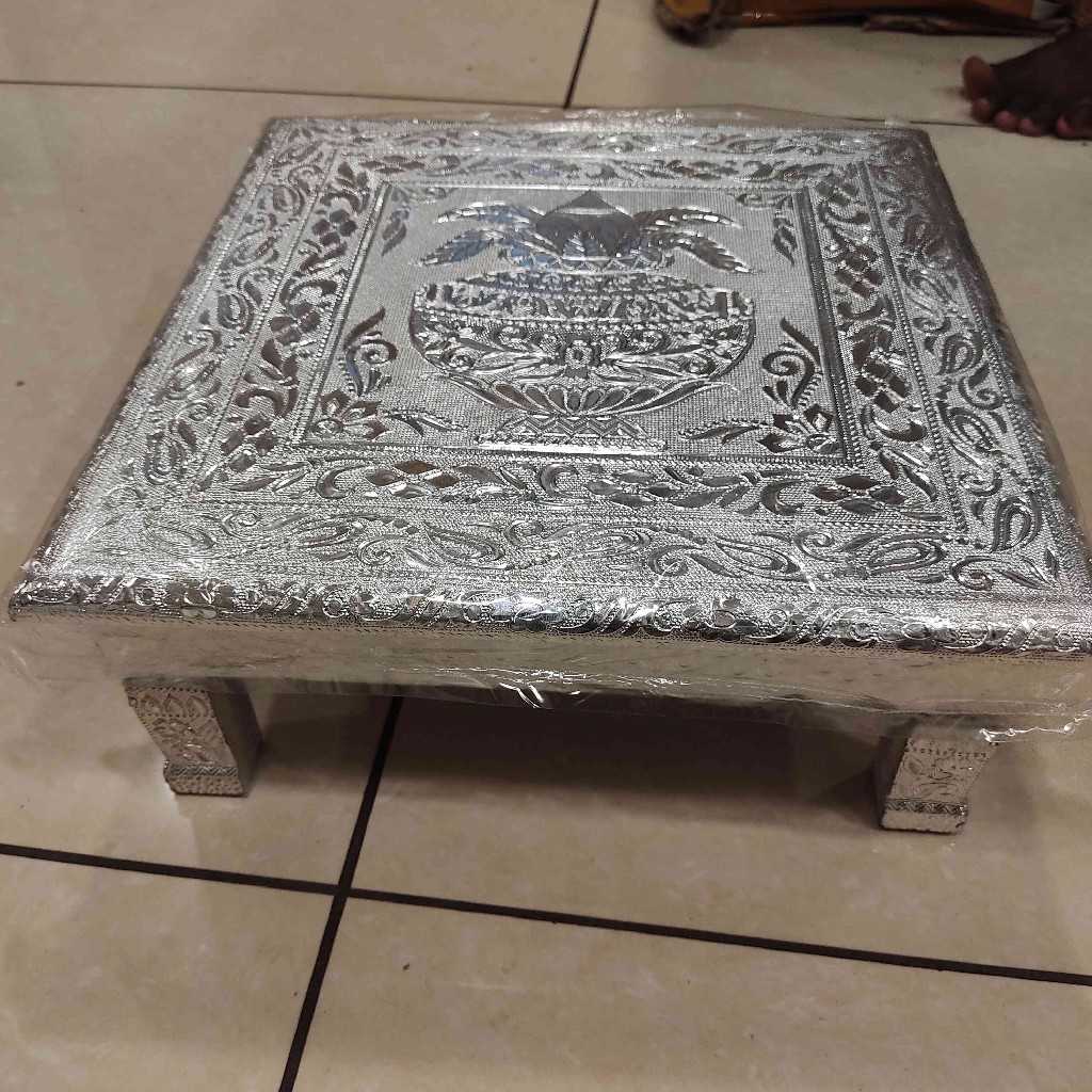 Silver Bajot 12X12 Laminated