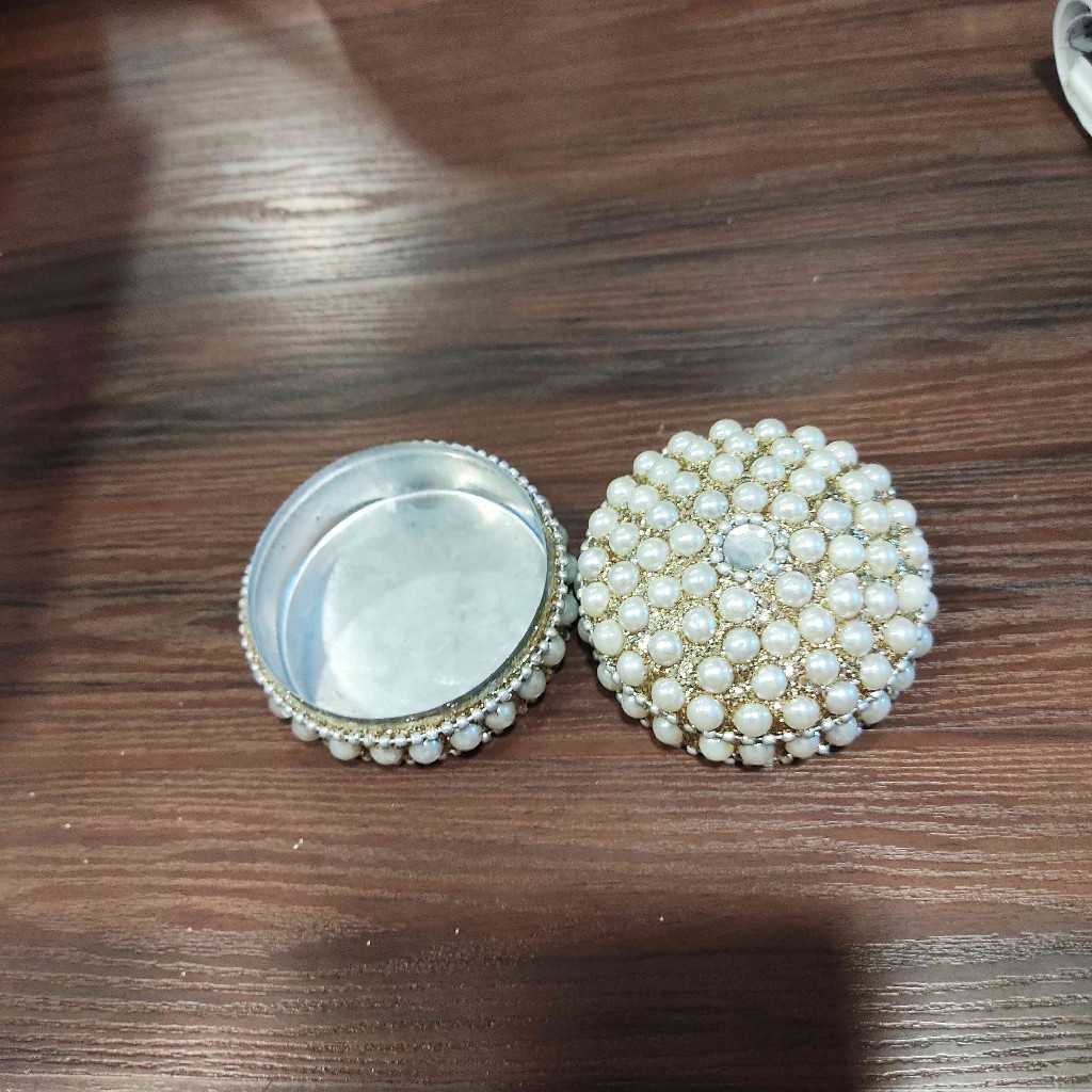 Pearl Kumkum Box