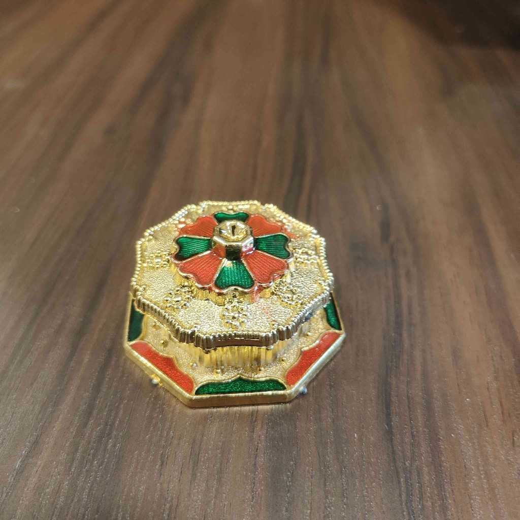 Mina Kumkum Box Hexagon Half Mina