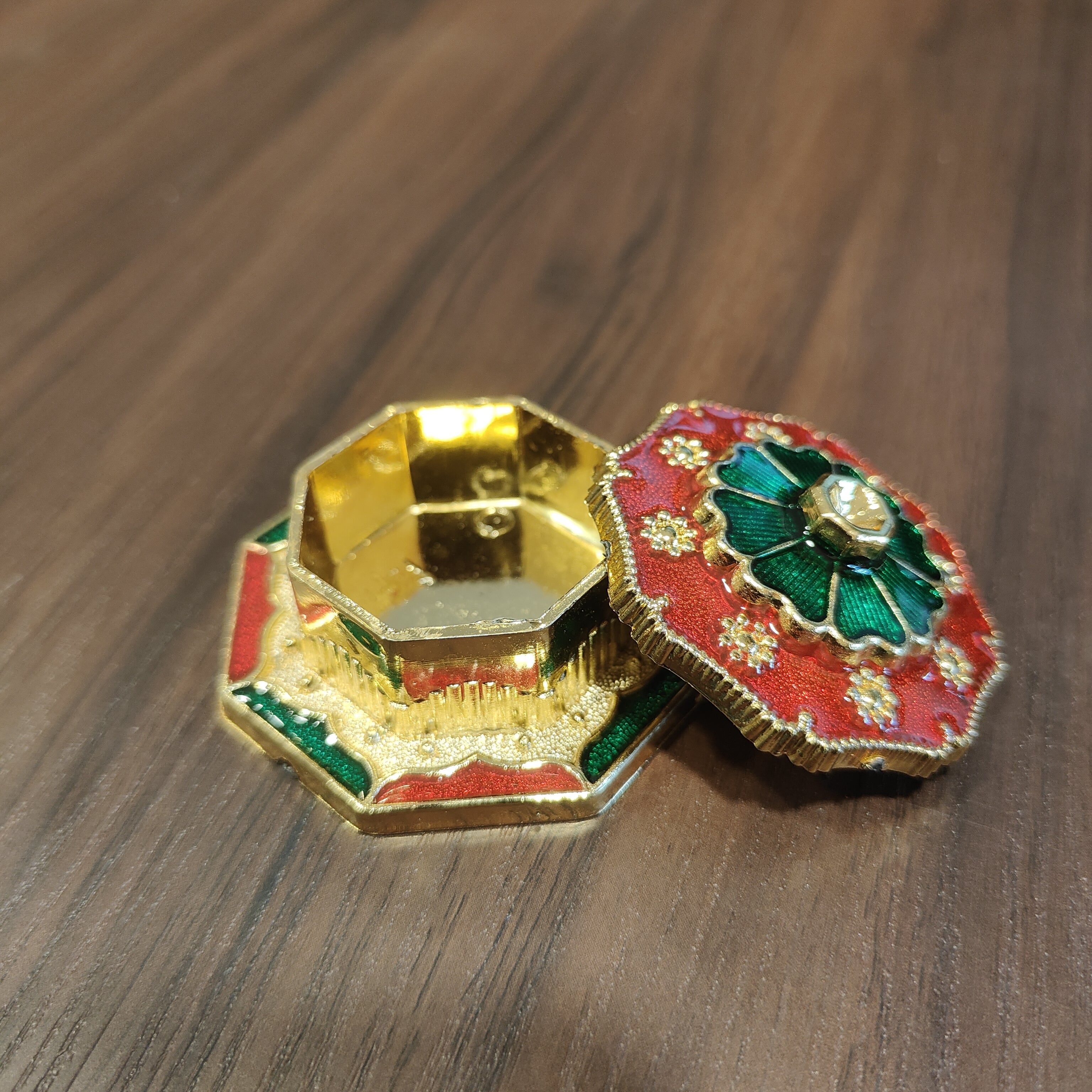 Mina Kumkum Box Hexagon