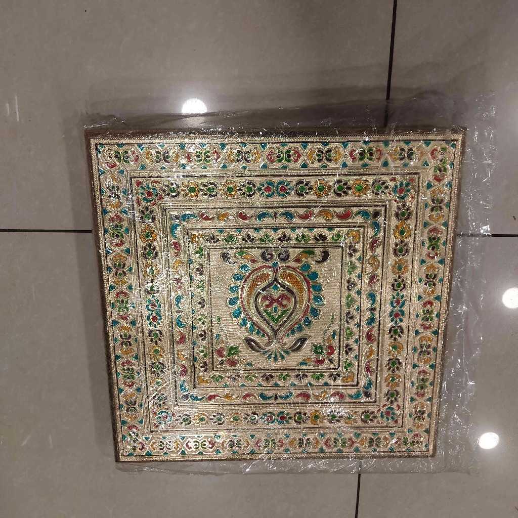 Minakari Rajwadi Bajot 18X18