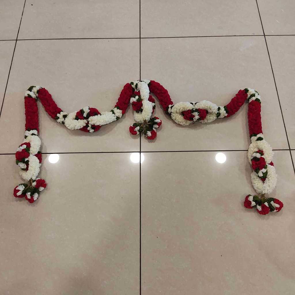 Spiral Chain Toran Red Small