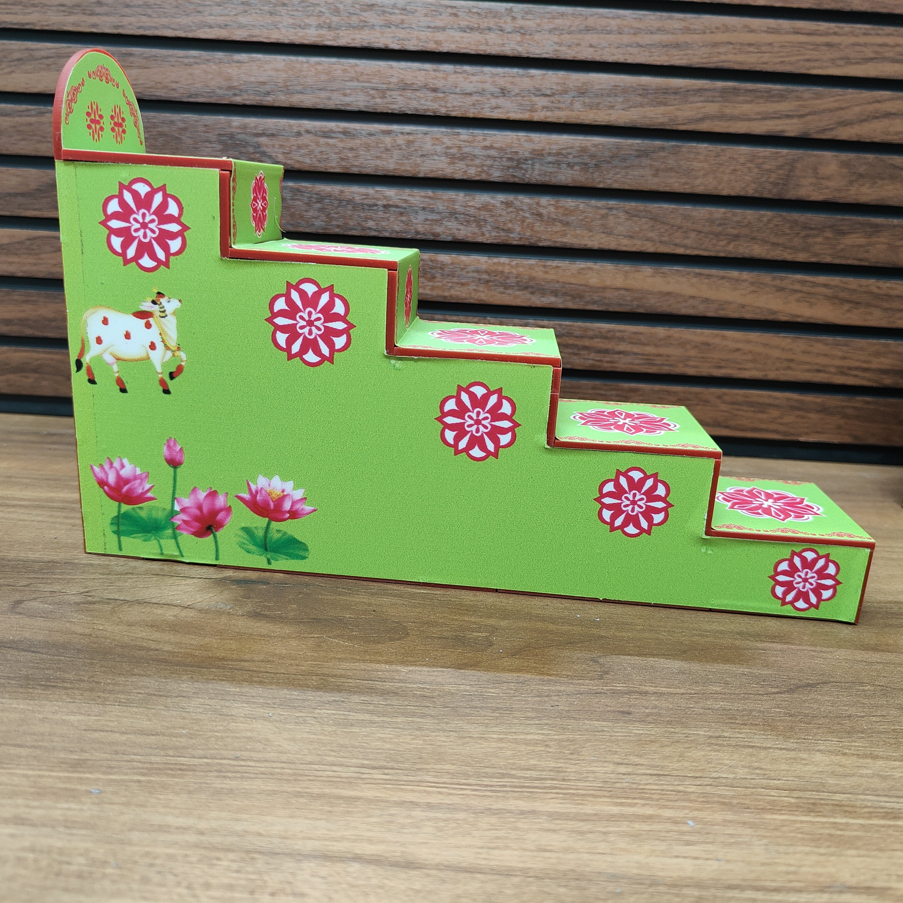 Acrylic Steps Printed Green