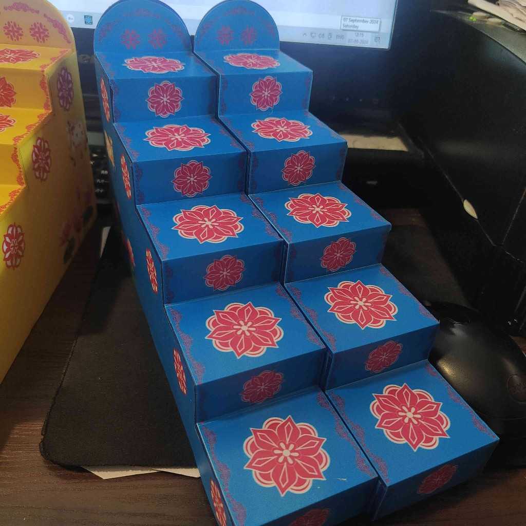 Acrylic Steps Printed Blue