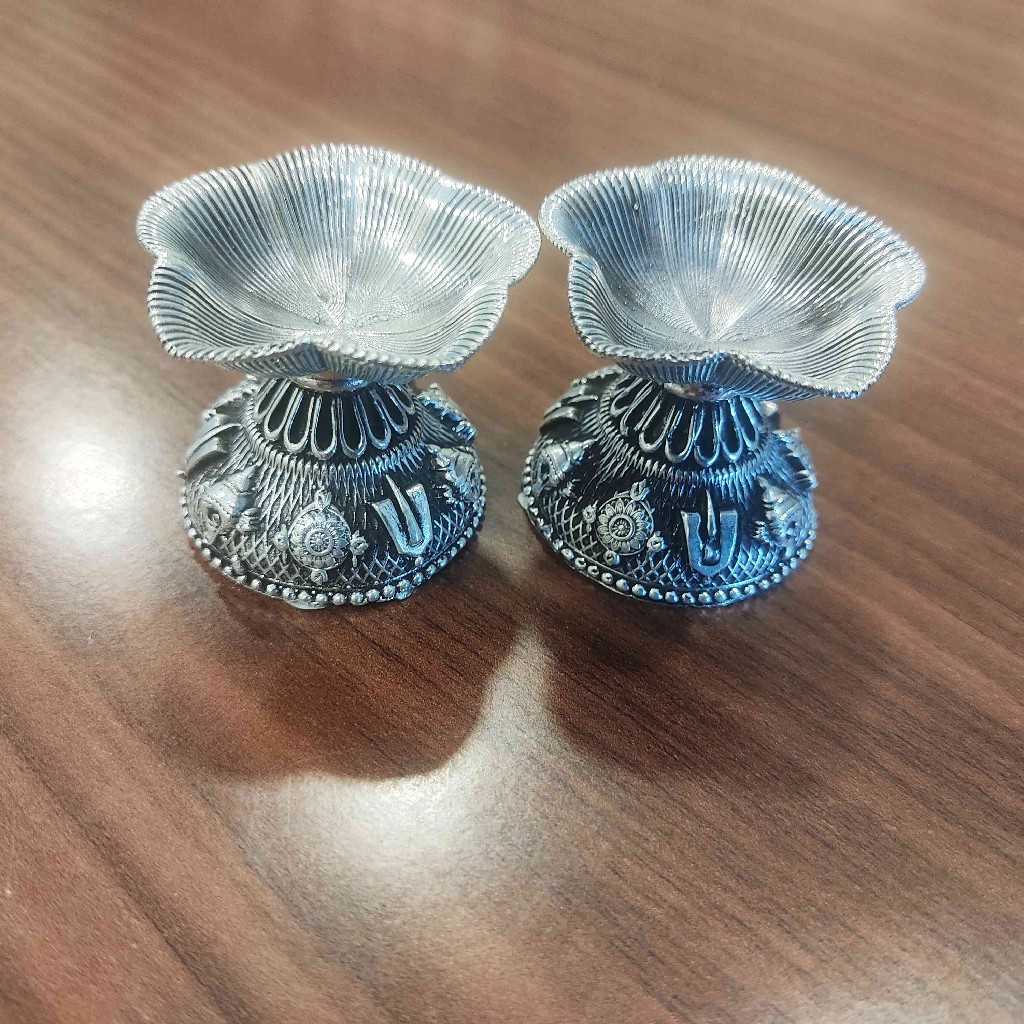 GS Antiq Shanku Chakra Panchamukhi Diya Pair Small