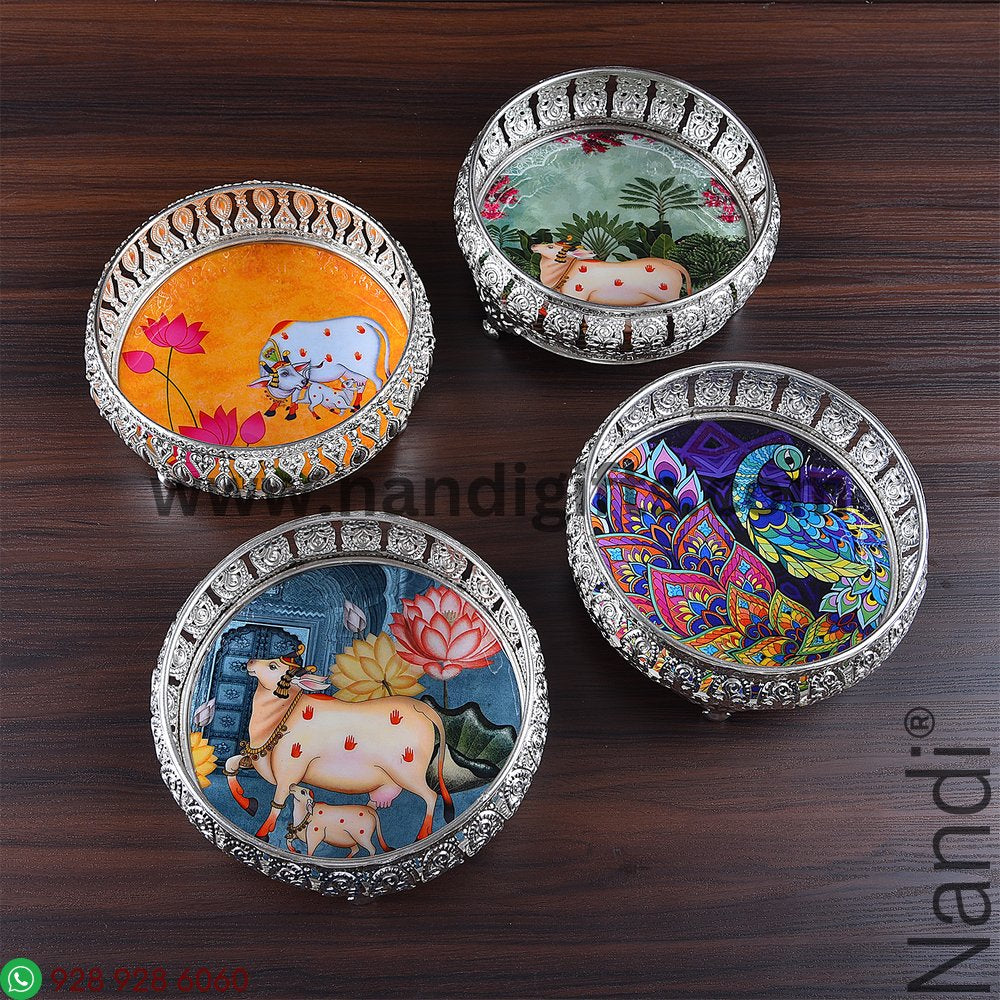 GS Pichwai Cow Plate Round Assorted 6 Inch