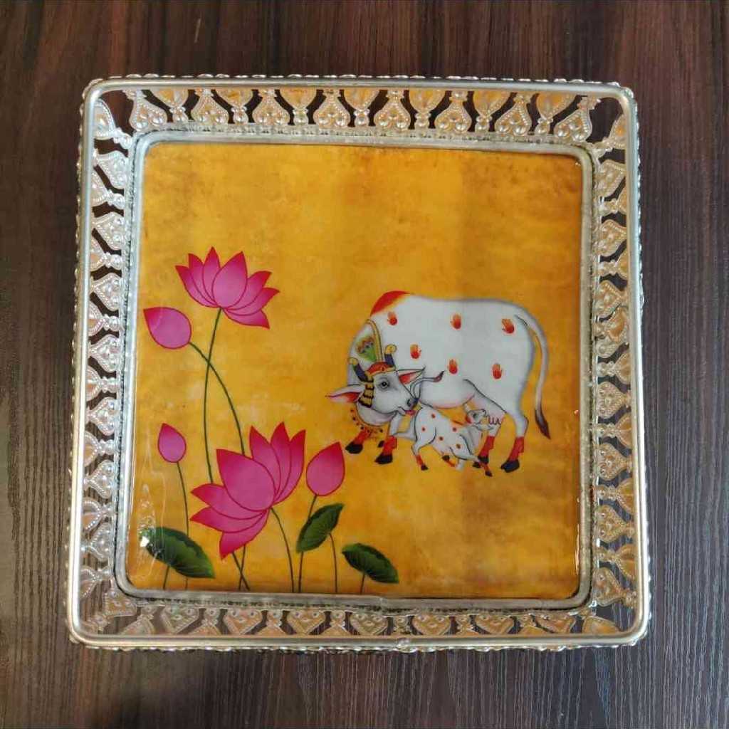 GS Pichwai Cow Tray Square Assorted 6X6