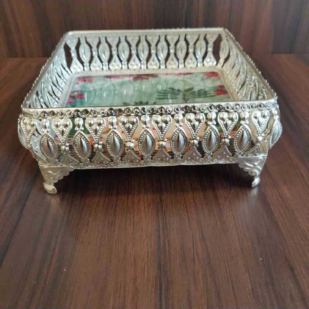 GS Pichwai Cow Tray Square Assorted 6X6