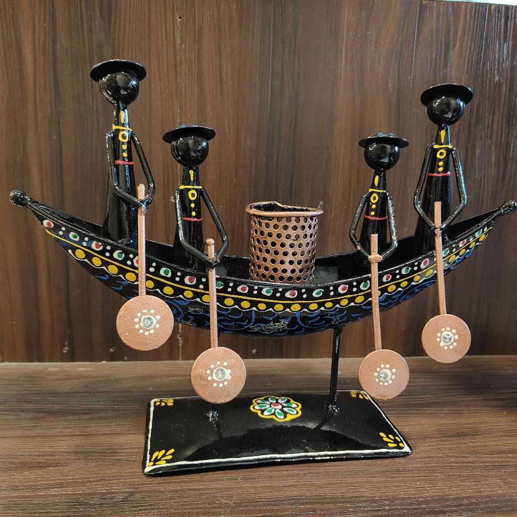 Metal Ship Pen Stand Lady Small Black