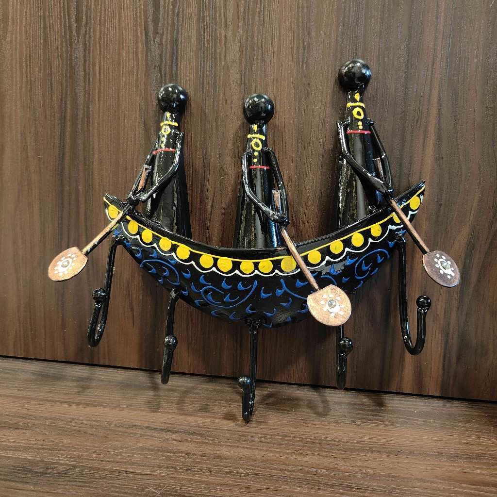 Metal Triple Lady Ship Key Hanger Black