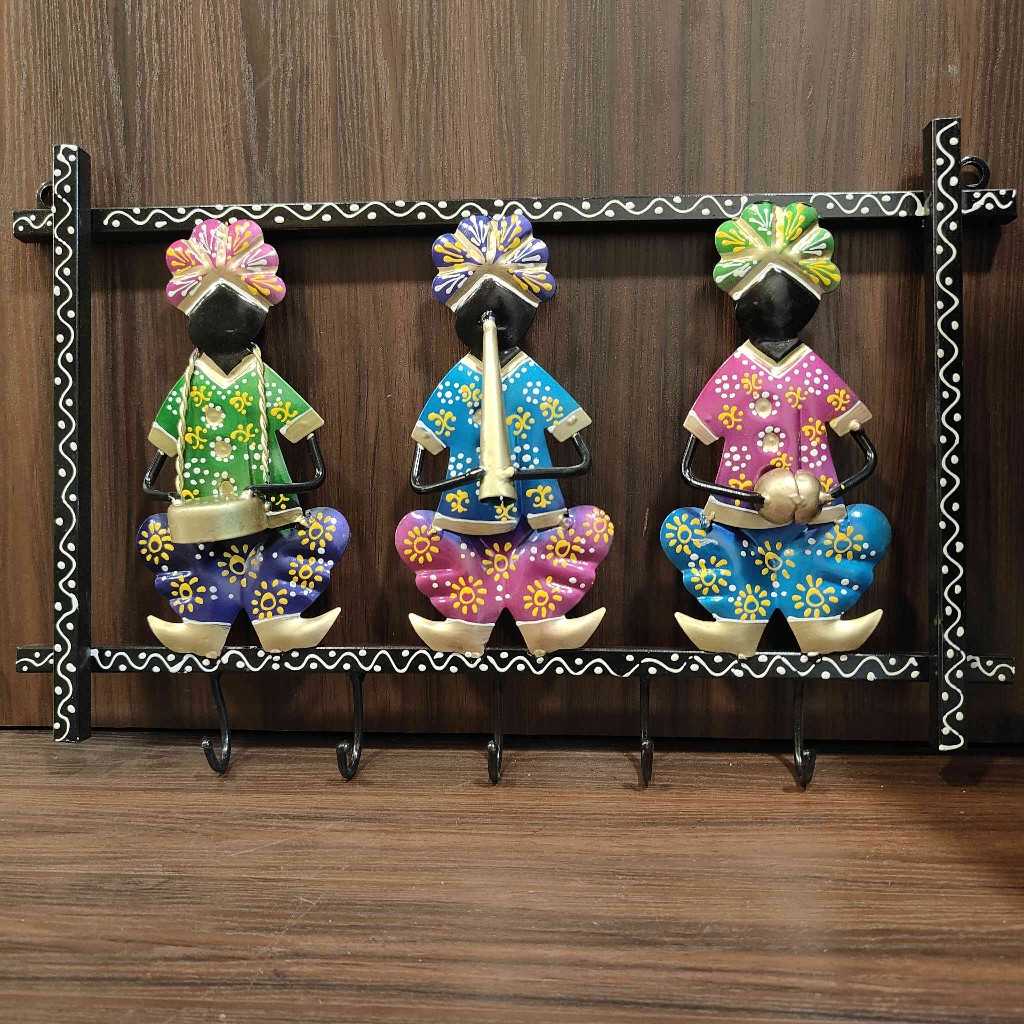 Metal Marwari Musician Key Frame Black