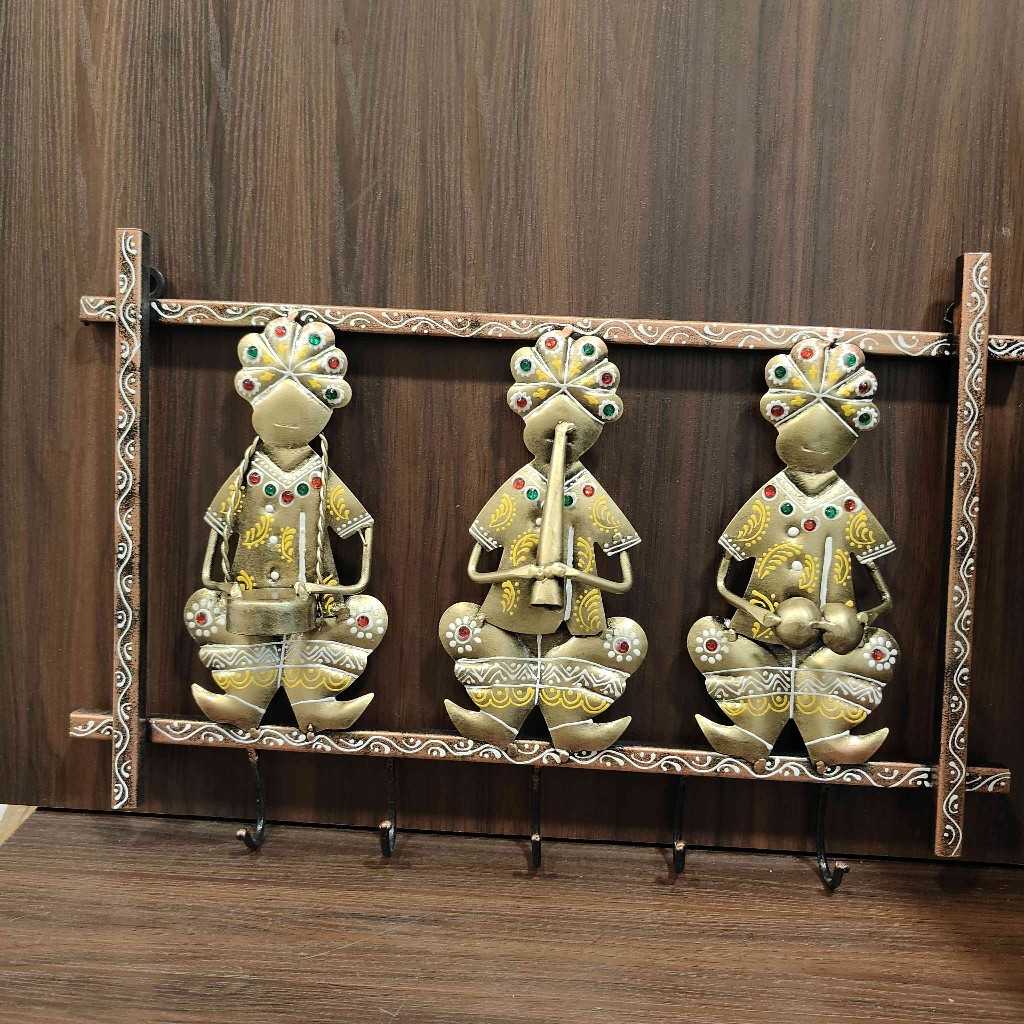Metal Marwari Musician Key Frame Gold