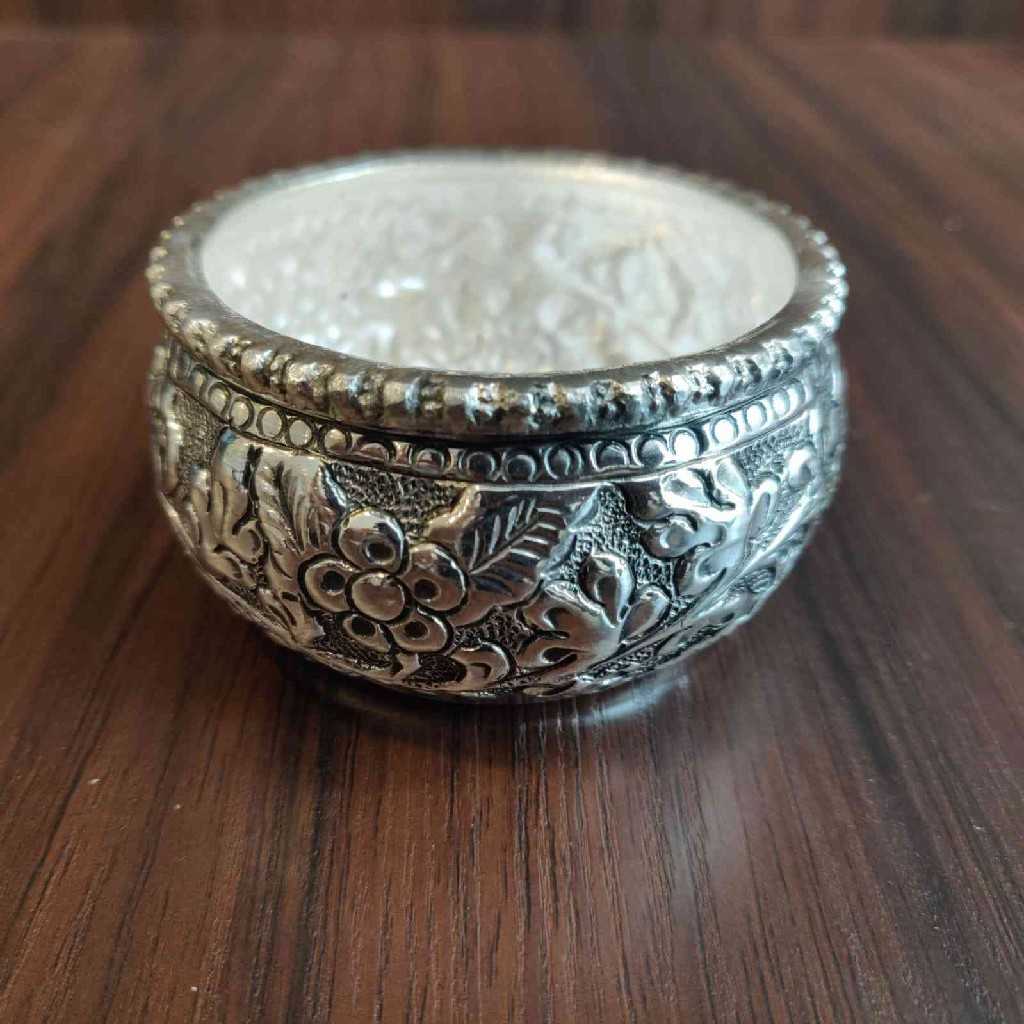GS Antiq Floral Kumkum Bowl Medium 130