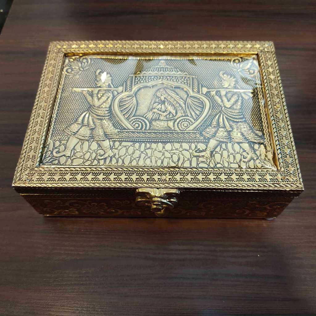 Palanquin Emboss Gold Antiq Box 7x5