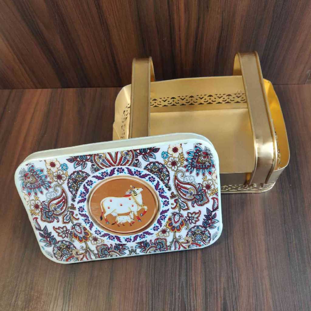 Pichwai Basket With Handle