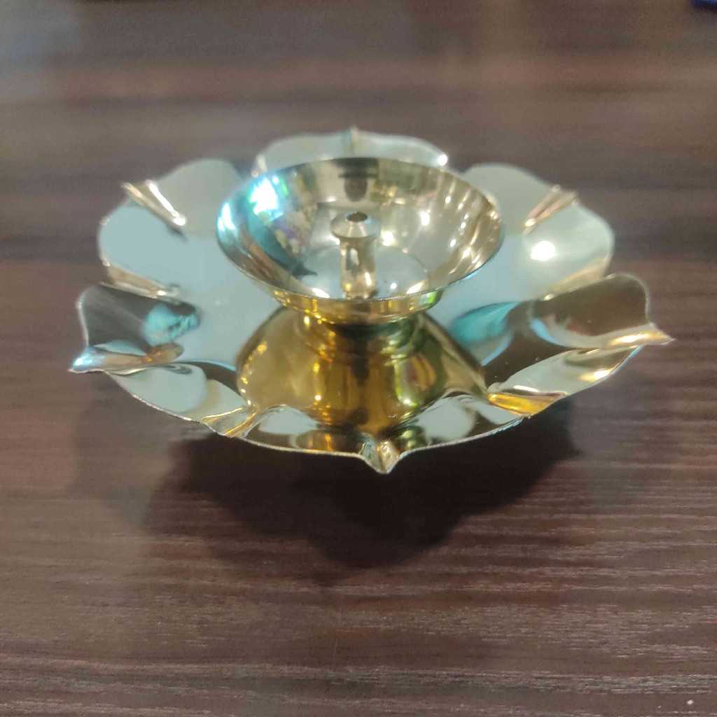Lotus Diya Gold Medium