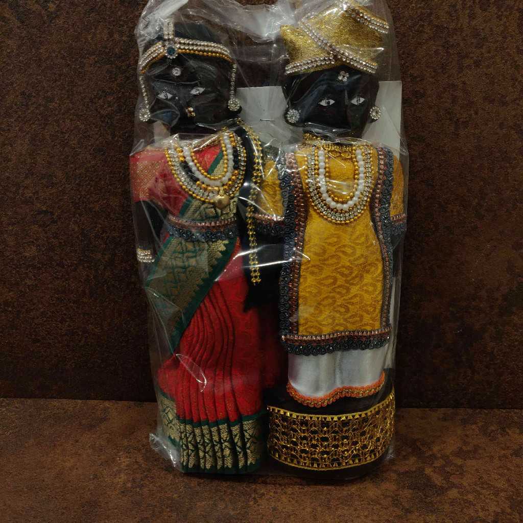 Wooden Marriage/Dasara/Marapacchi Dolls 9 Inch