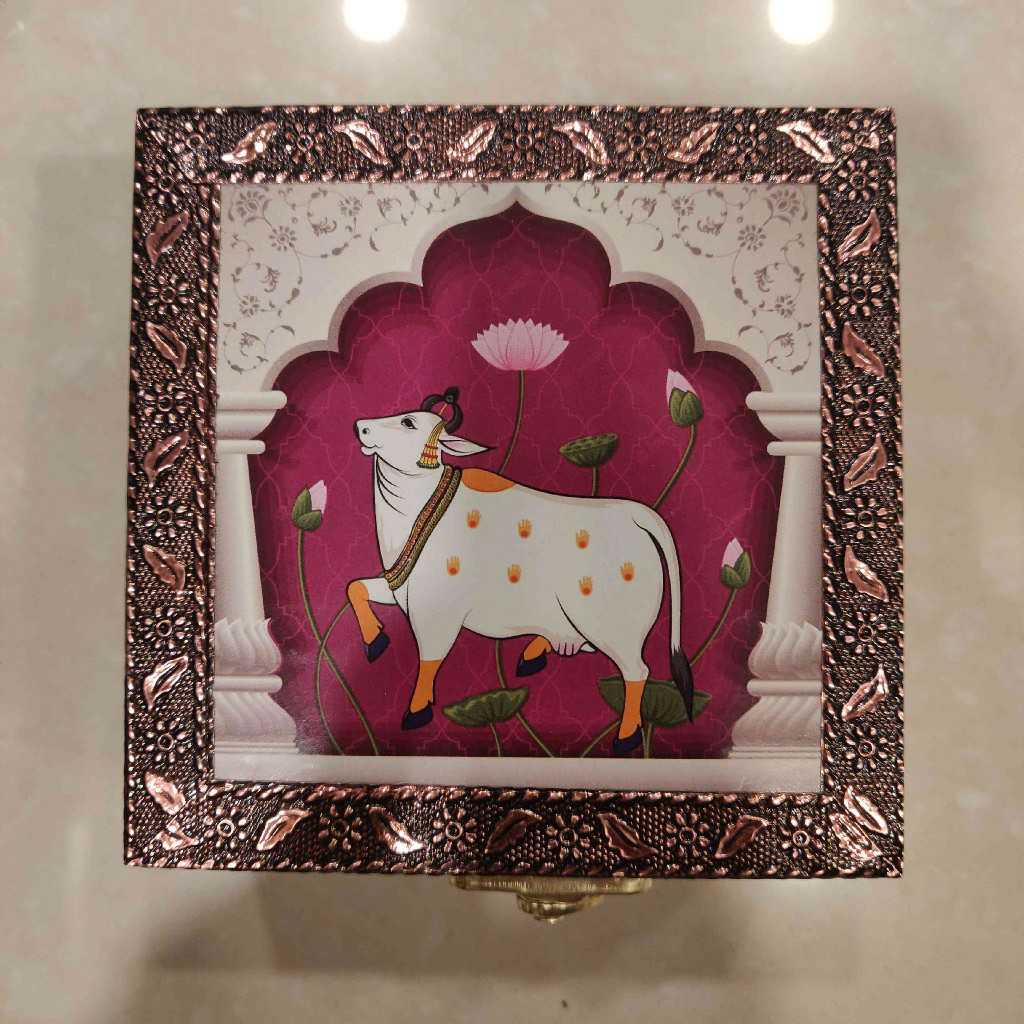 Jewel Box 4x4 Assorted Prints