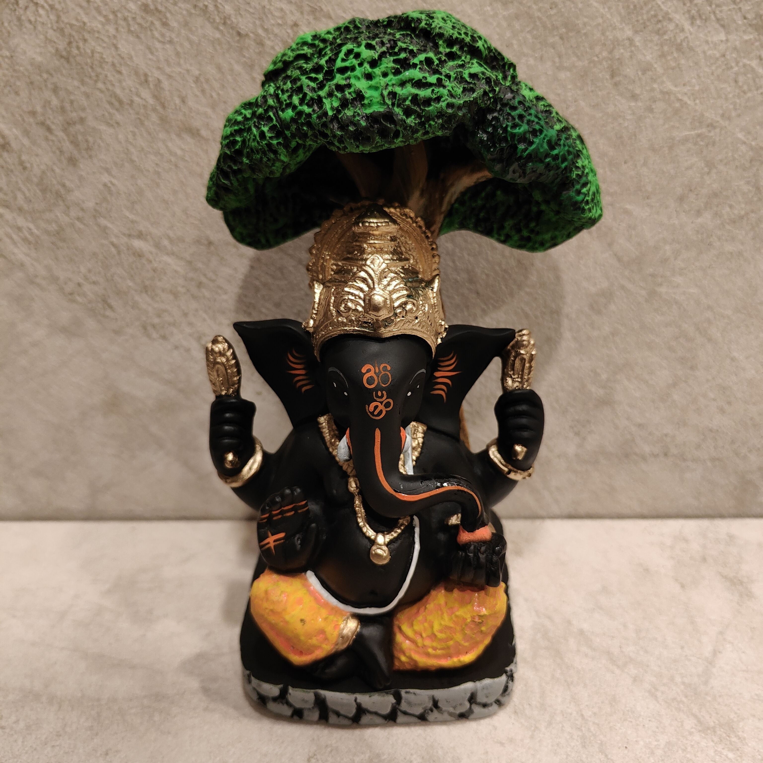 Vruksh Ganesh Black