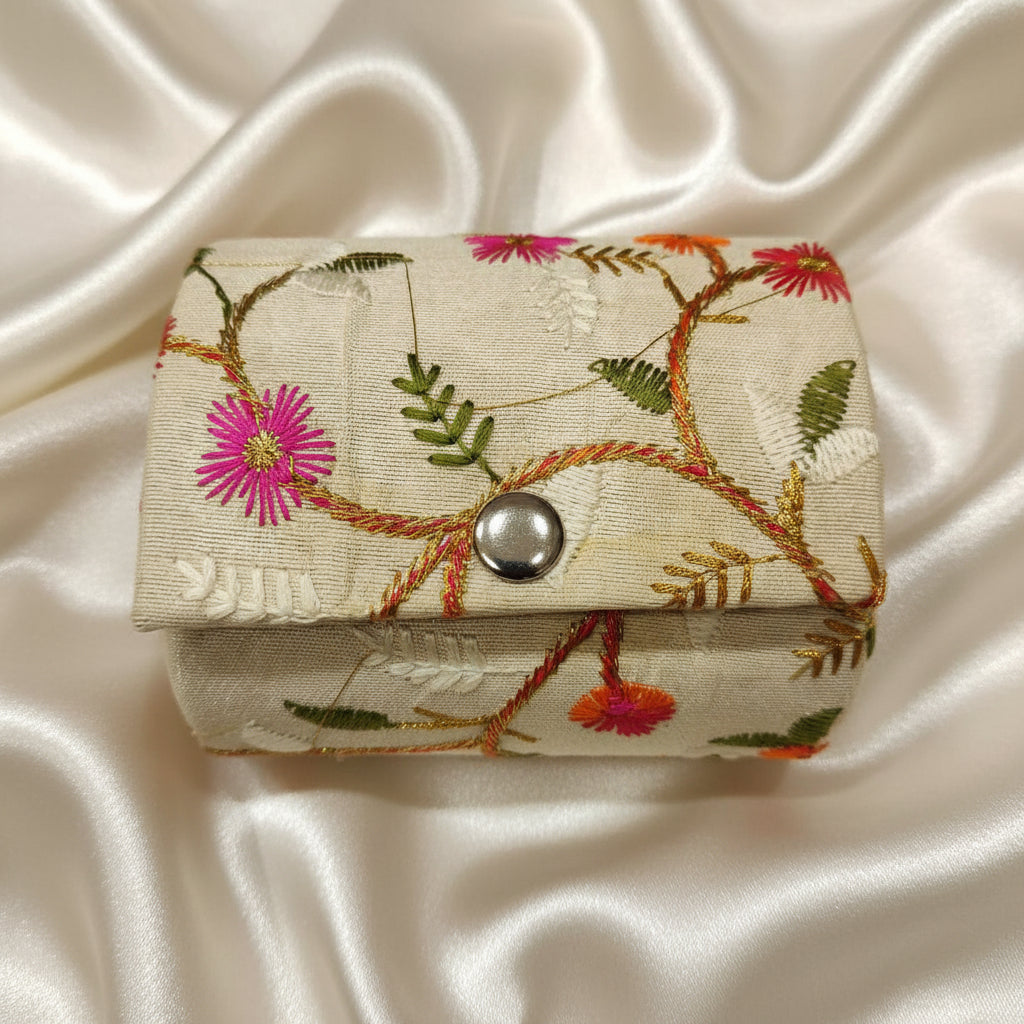 Bangle Box Cream Embroidery 4