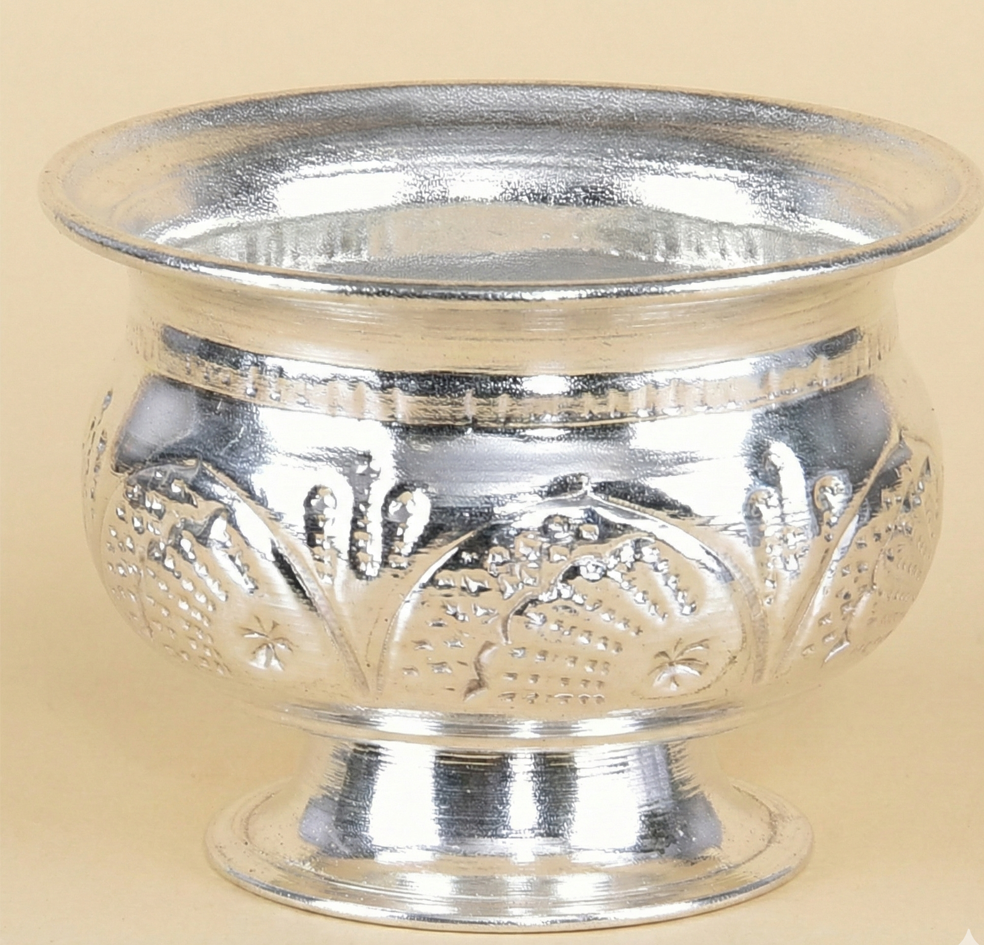 GS KUMKUM MATKA BOWL WITH STAND