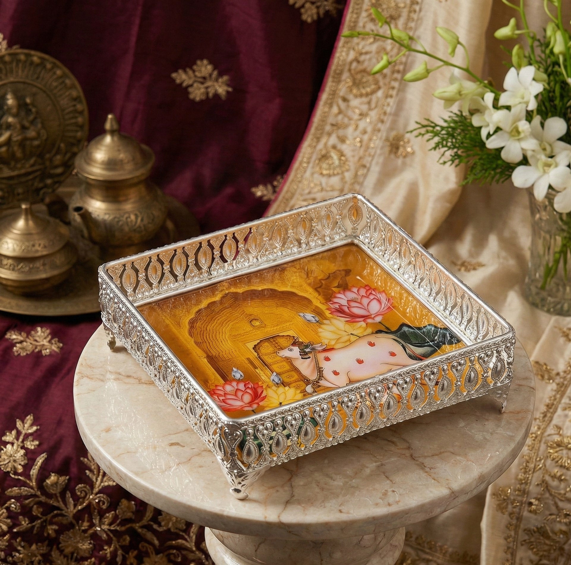 GS Pichwai Cow Tray Square Assorted 8X8