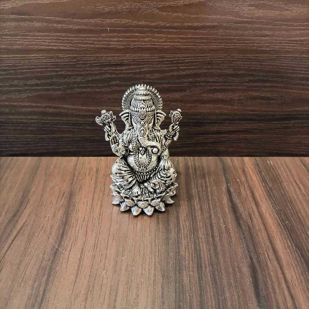 Antiq German Silver Kamal Ganesh 2.5 Inch