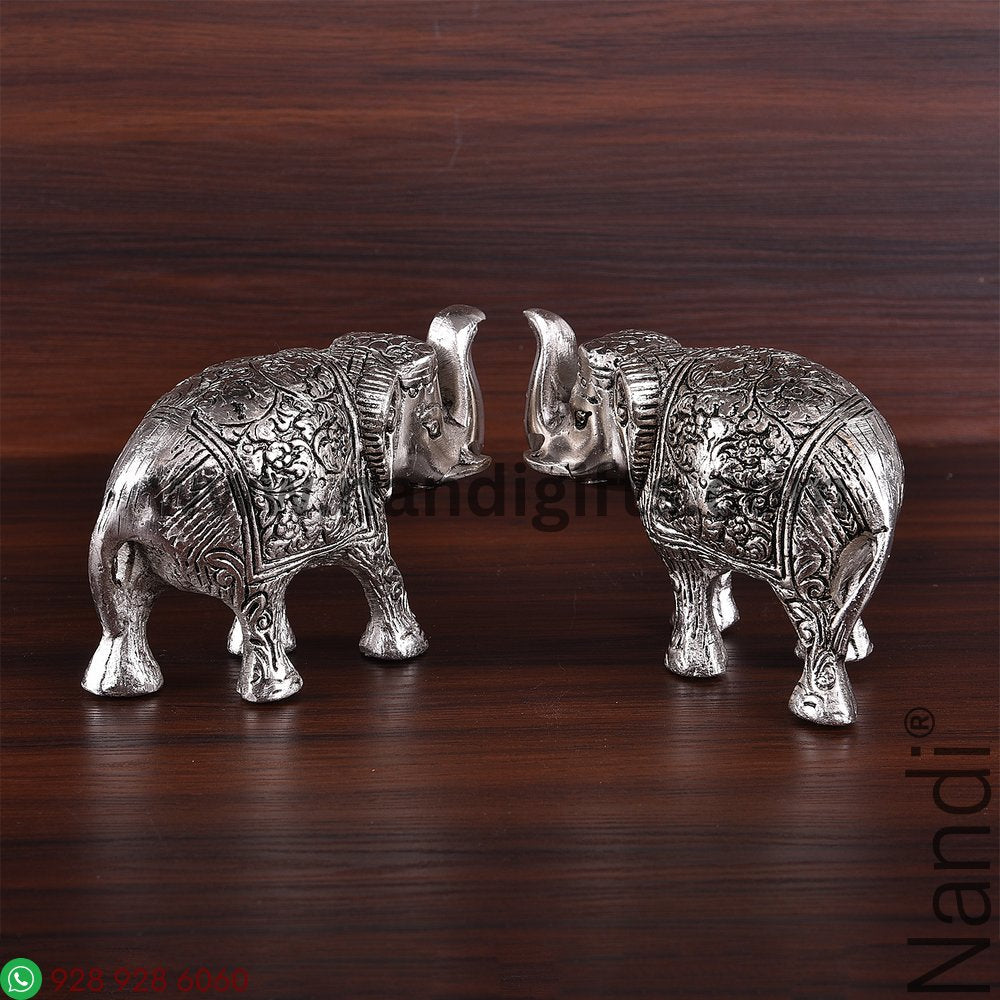 White metal Elephant Pair Small